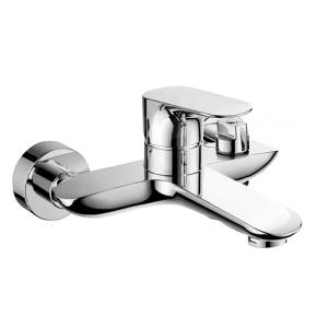 P30202 Смеситель для ванны с коротким изливом и переключателем для душа